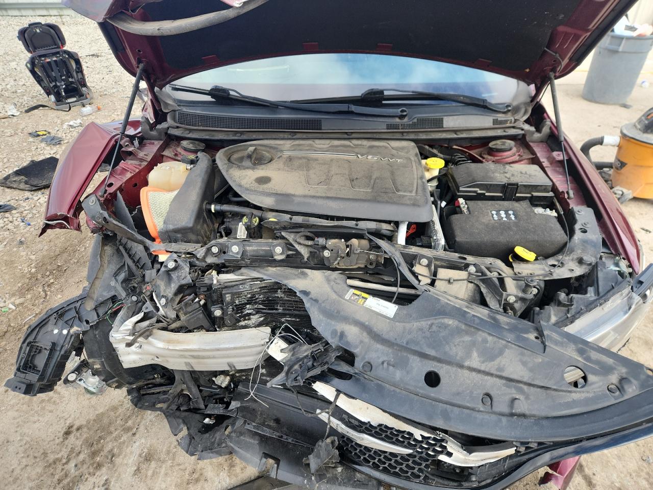 CHRYSLER 200 2016 — 12