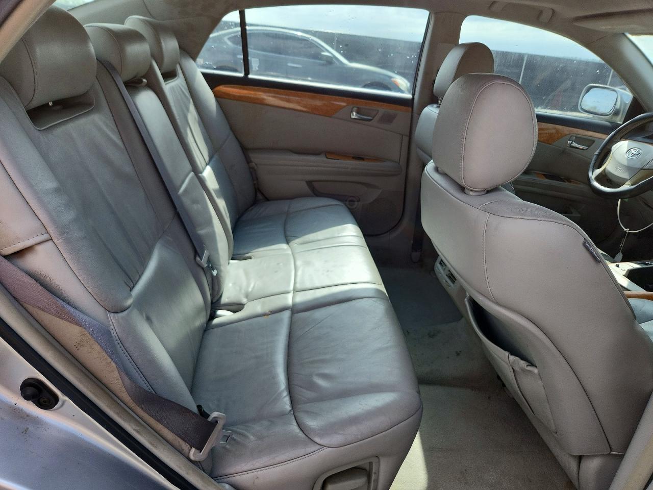 TOYOTA AVALON 2005 — 11