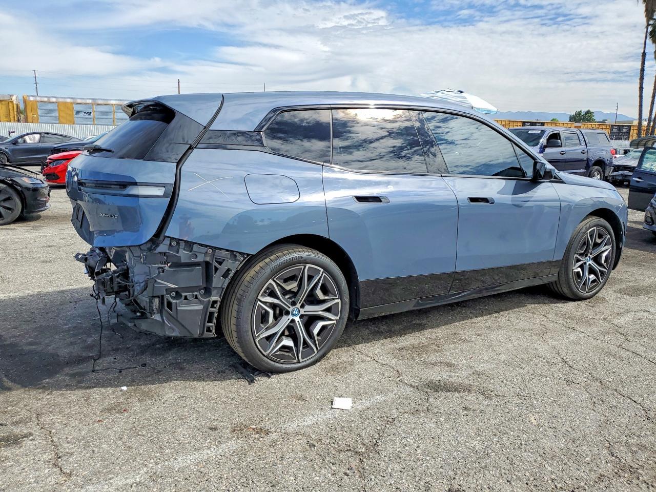 BMW IX 2024 — 4