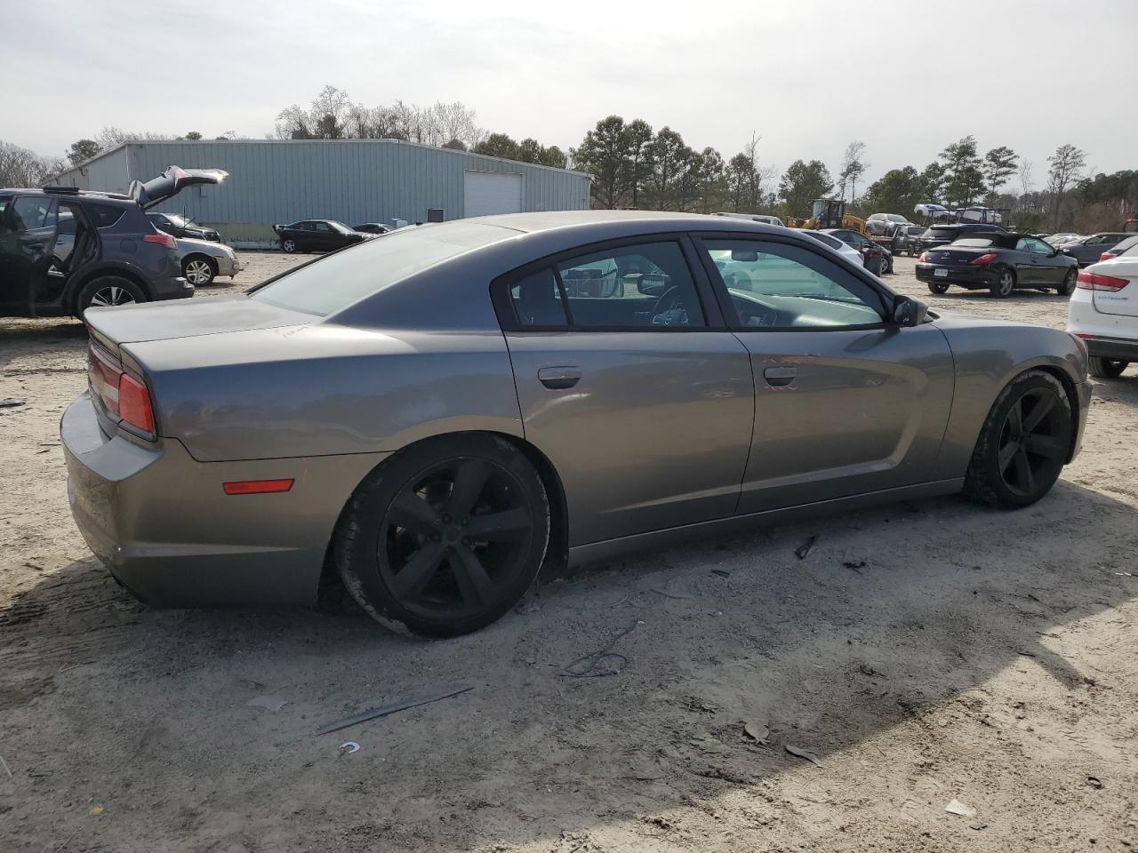 DODGE CHARGER 2011 — 4