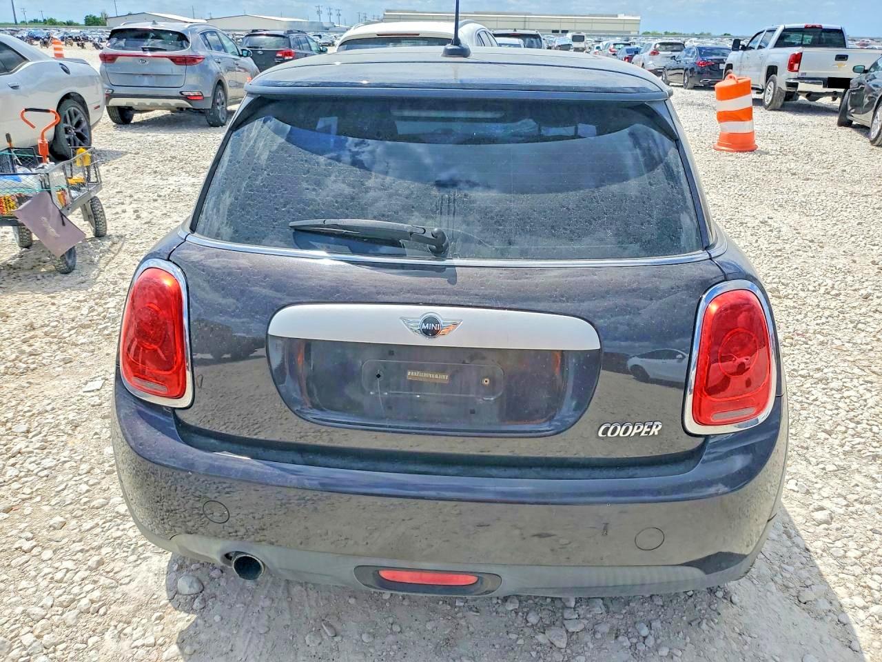 MINI COOPER 2015 — 7