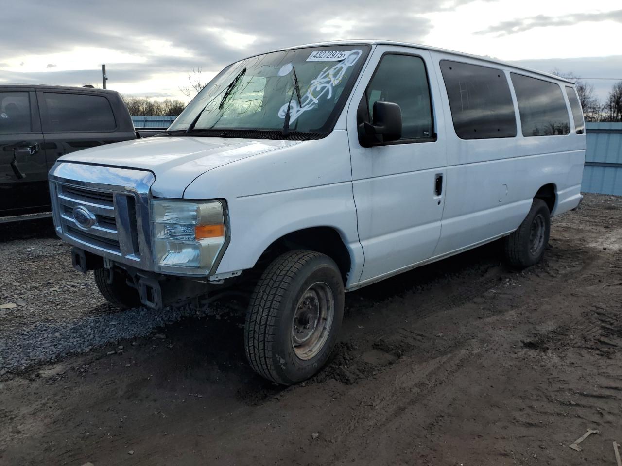 2011 FORD E-350