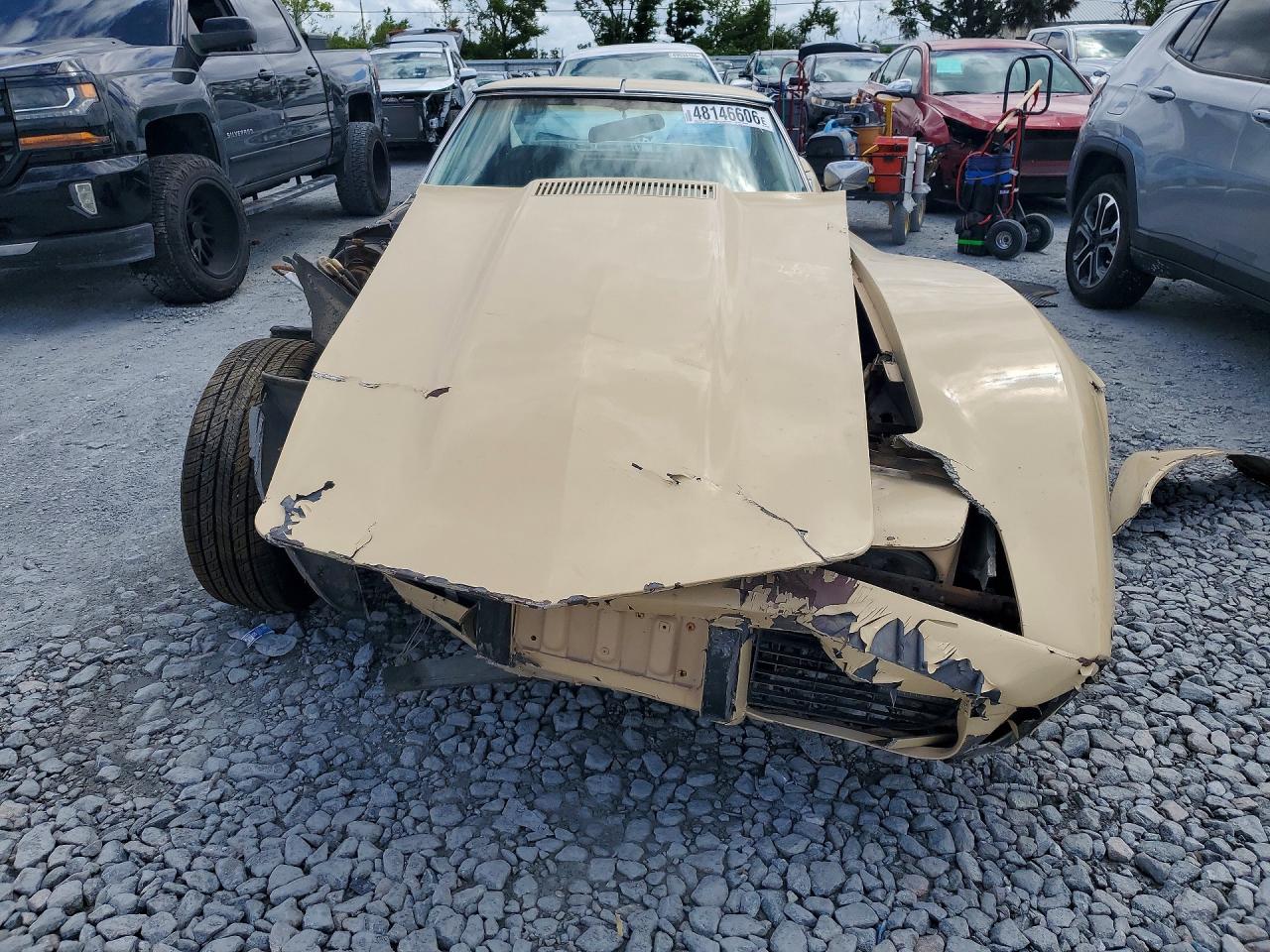CHEVROLET CORVETTE 1976 — 6