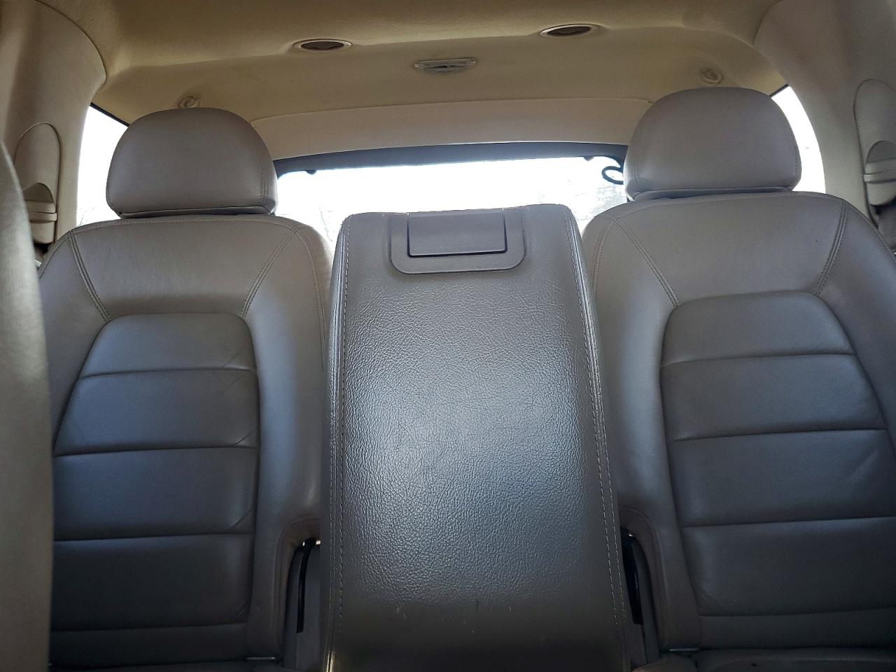 FORD EXPLORER 2005 — 11