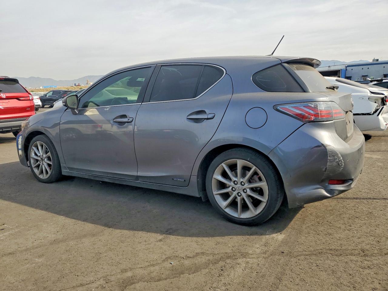 LEXUS CT 200H 2013 — 3