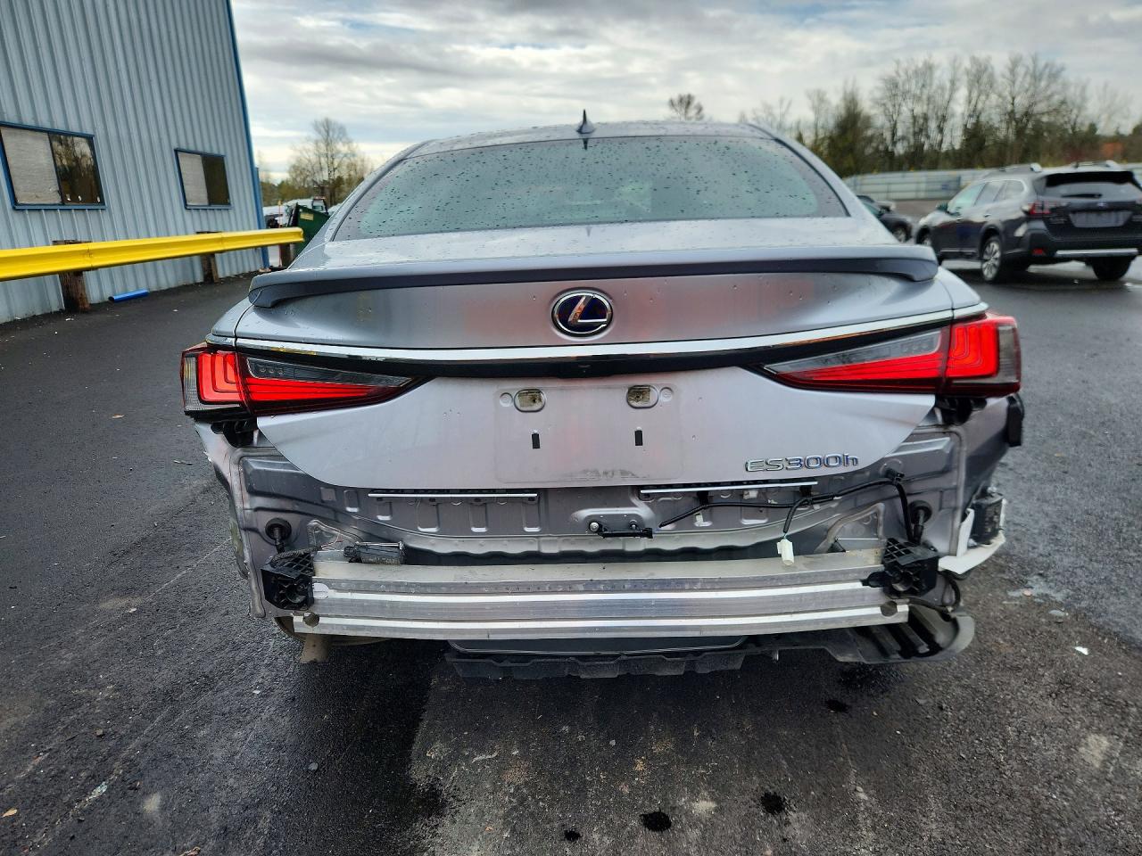 LEXUS ES 300H 2022 — 7