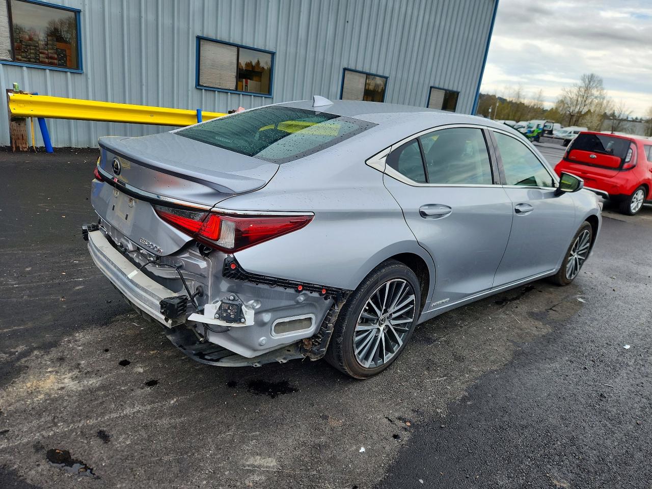 LEXUS ES 300H 2022 — 4