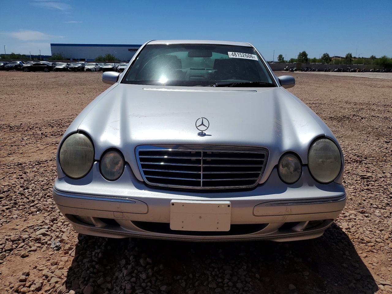 MERCEDES-BENZ E 2001 — 6
