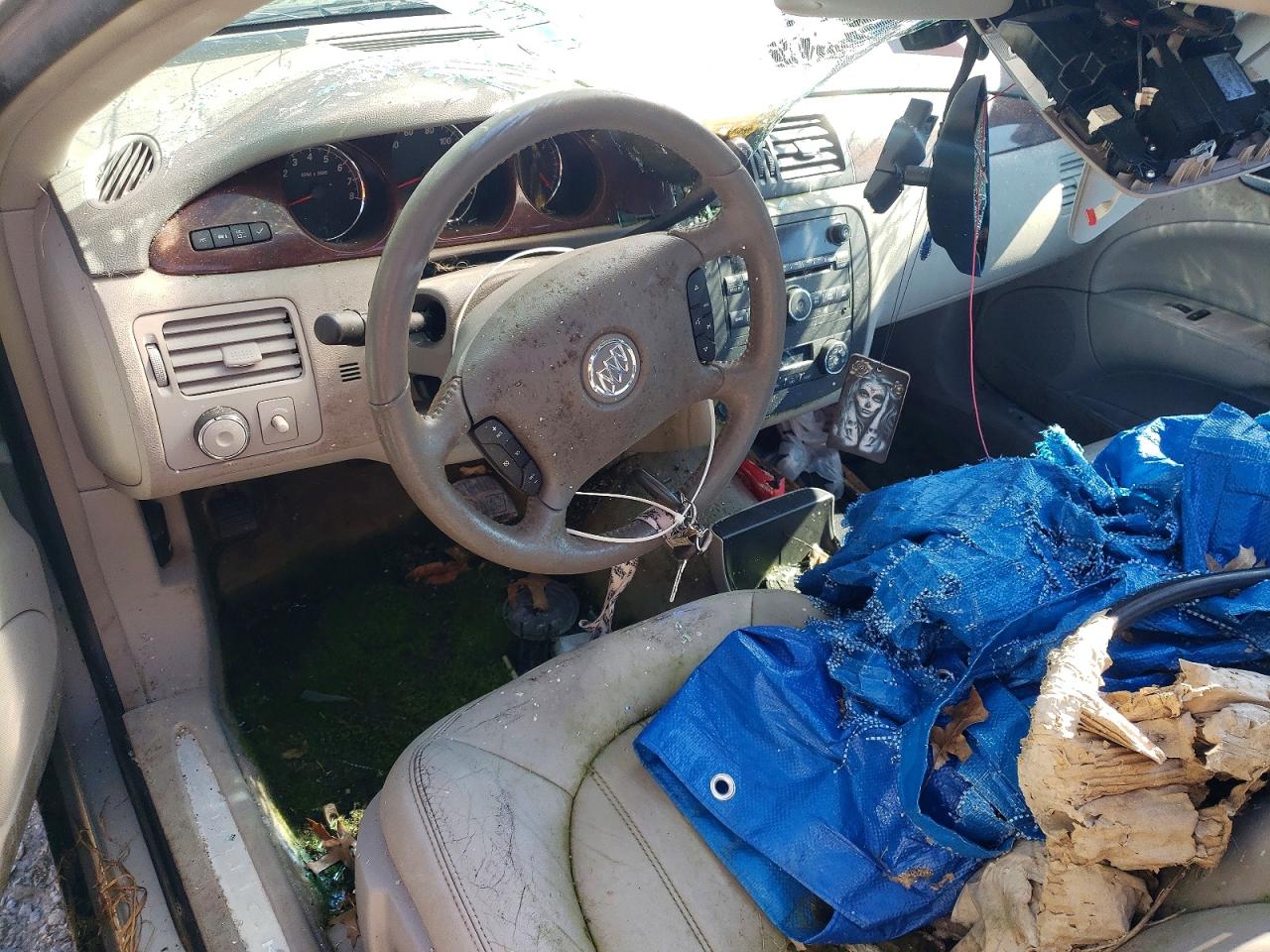 BUICK LUCERNE 2011 — 9