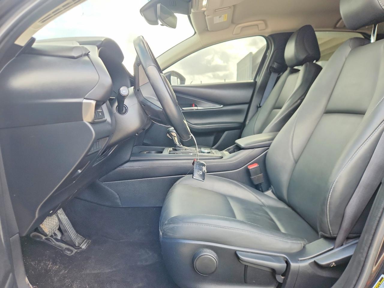 MAZDA CX-30 2023 — 8
