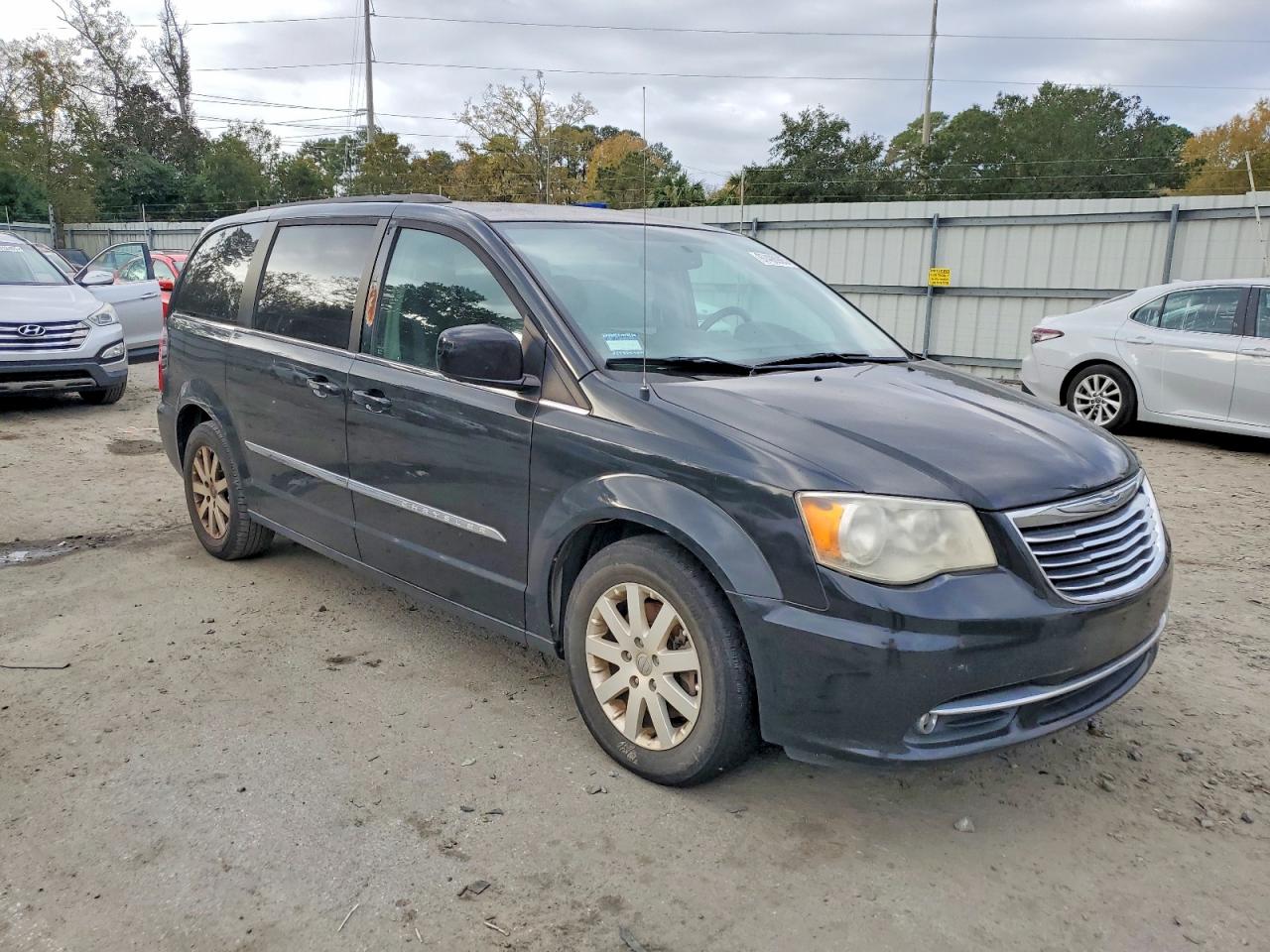 2015 CHRYSLER TOWN & COUNTRY TOURING