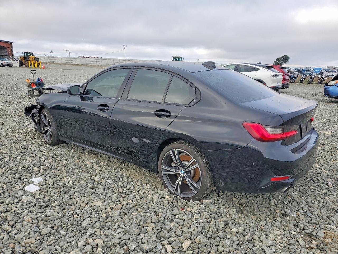 BMW 330I 2020 — 3
