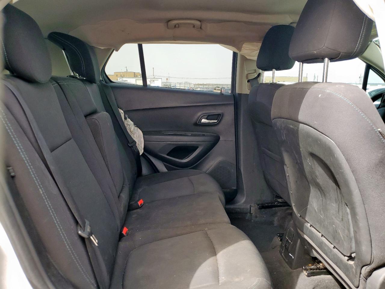 CHEVROLET TRAX 2015 — 12