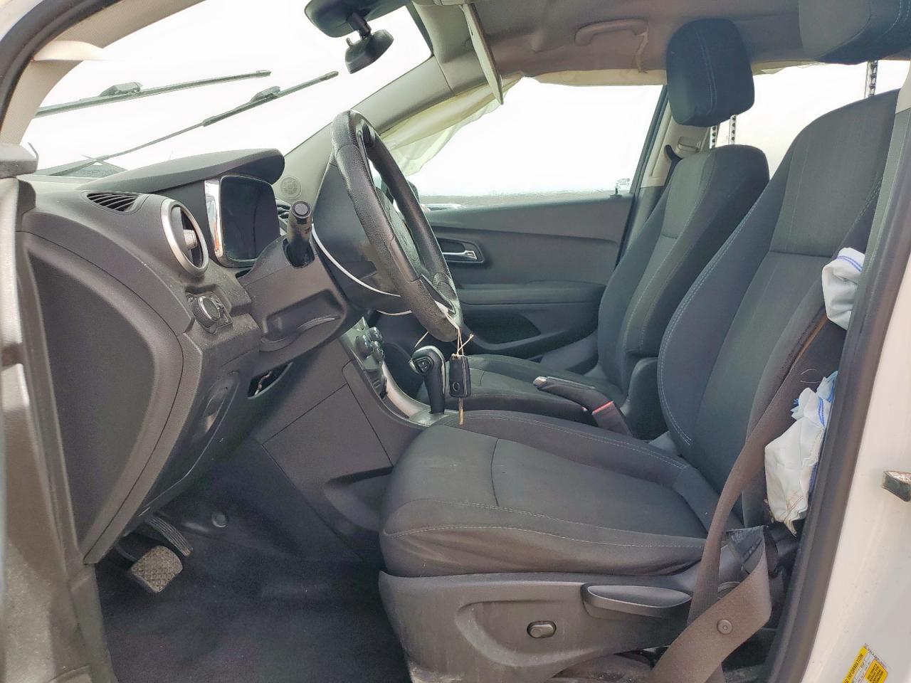 CHEVROLET TRAX 2015 — 8