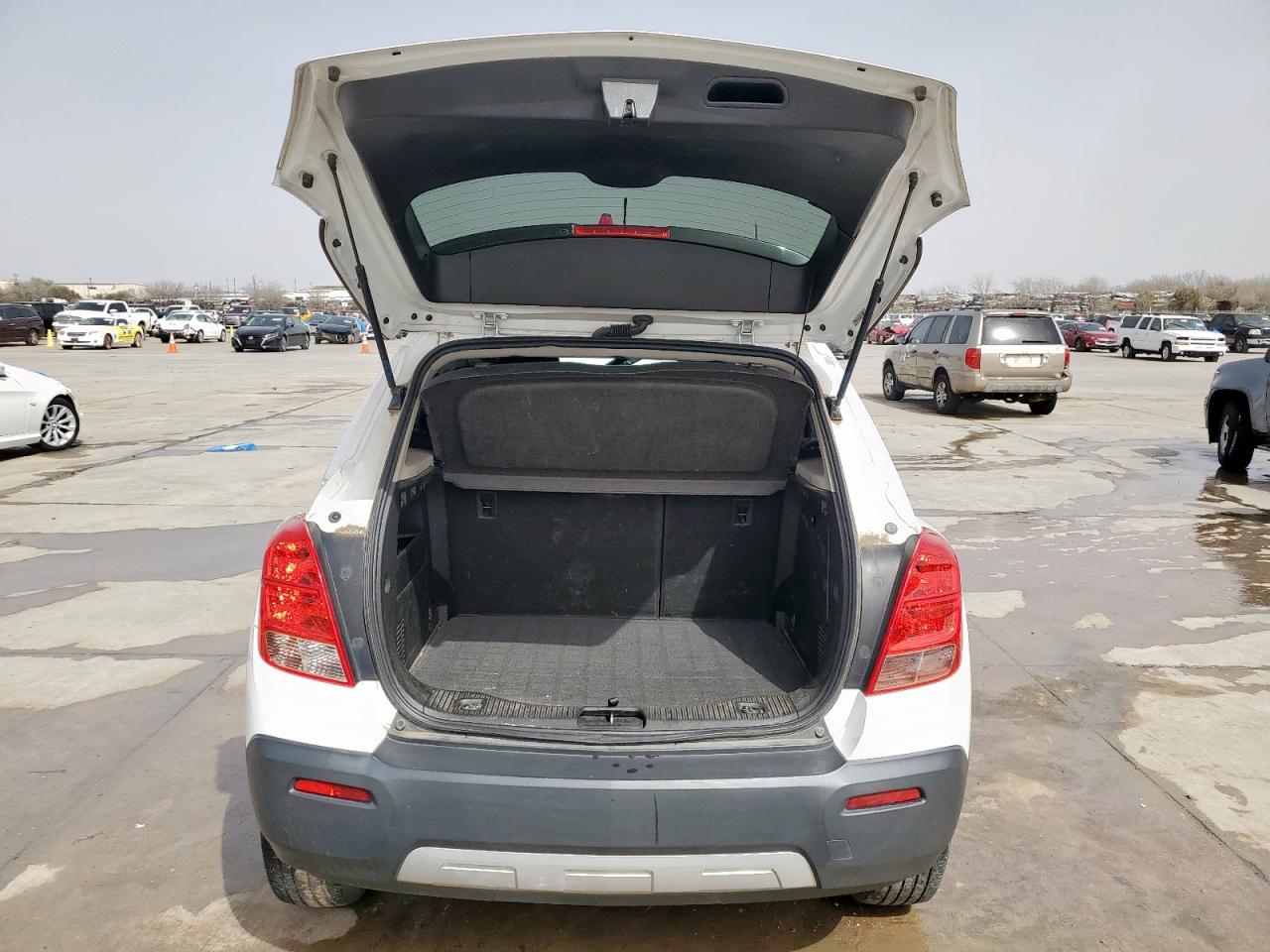 CHEVROLET TRAX 2015 — 7