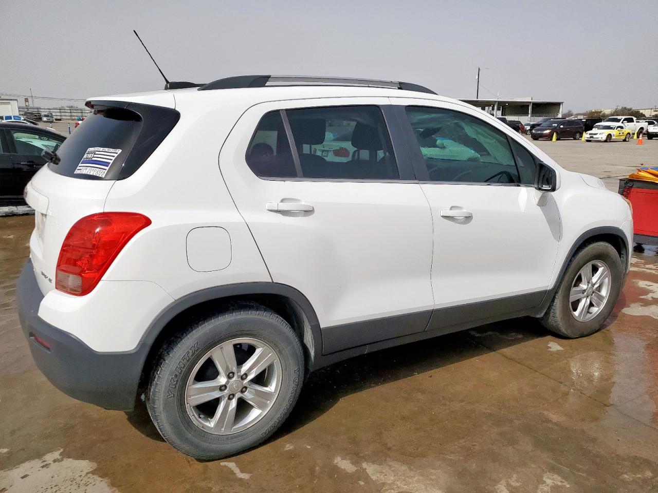 CHEVROLET TRAX 2015 — 4
