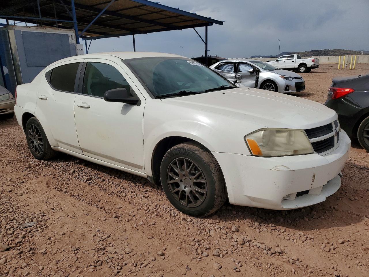 DODGE AVENGER 2010 — 5