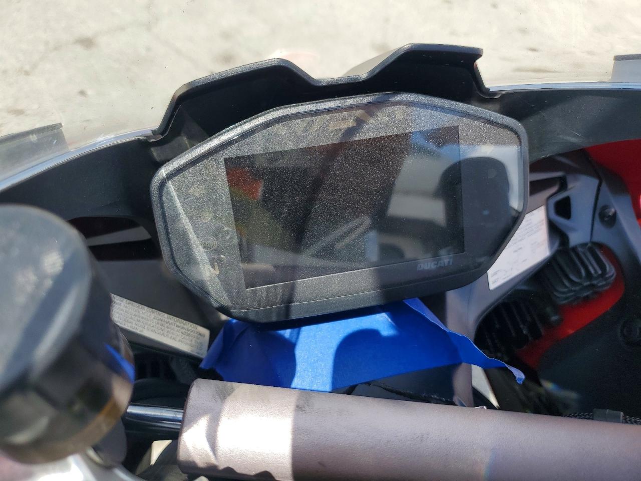 DUCATI PANIGALE 2022 — 8