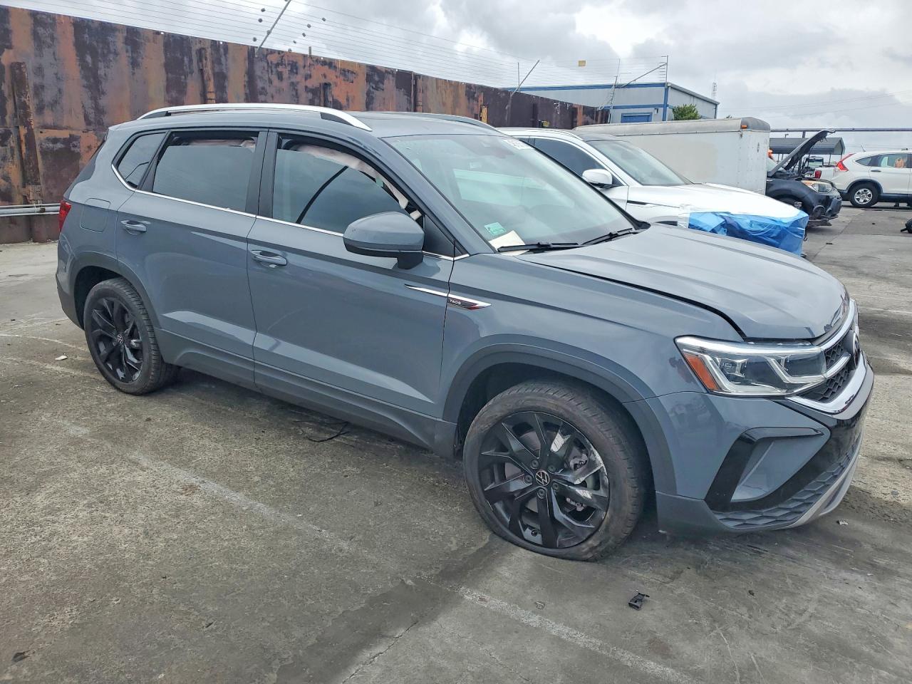 2022 VOLKSWAGEN TAOS SEL