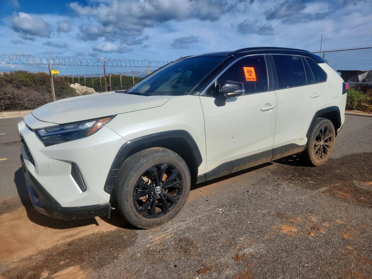 2022 TOYOTA RAV4 HYBRID XSE
