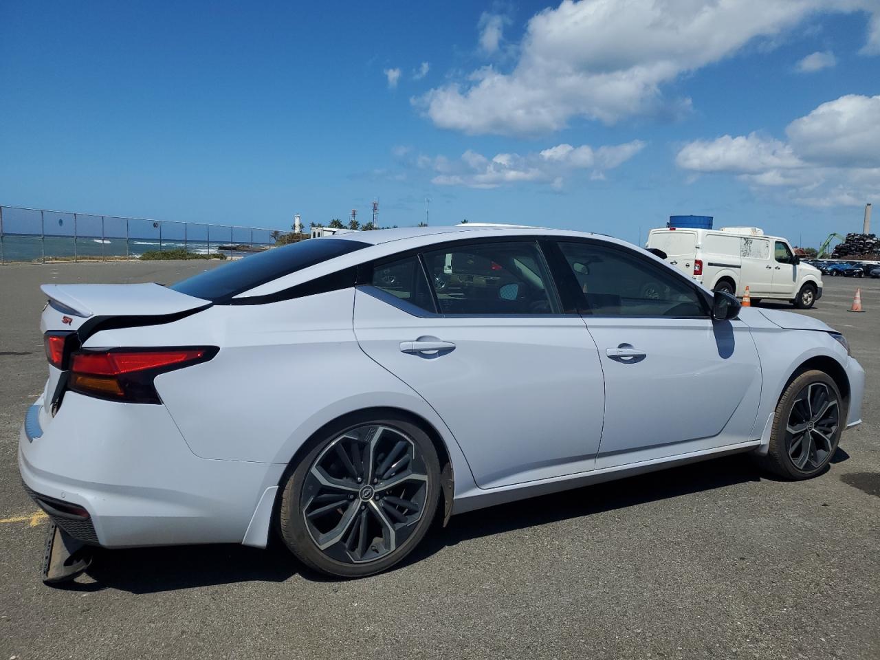 NISSAN ALTIMA 2023 — 4
