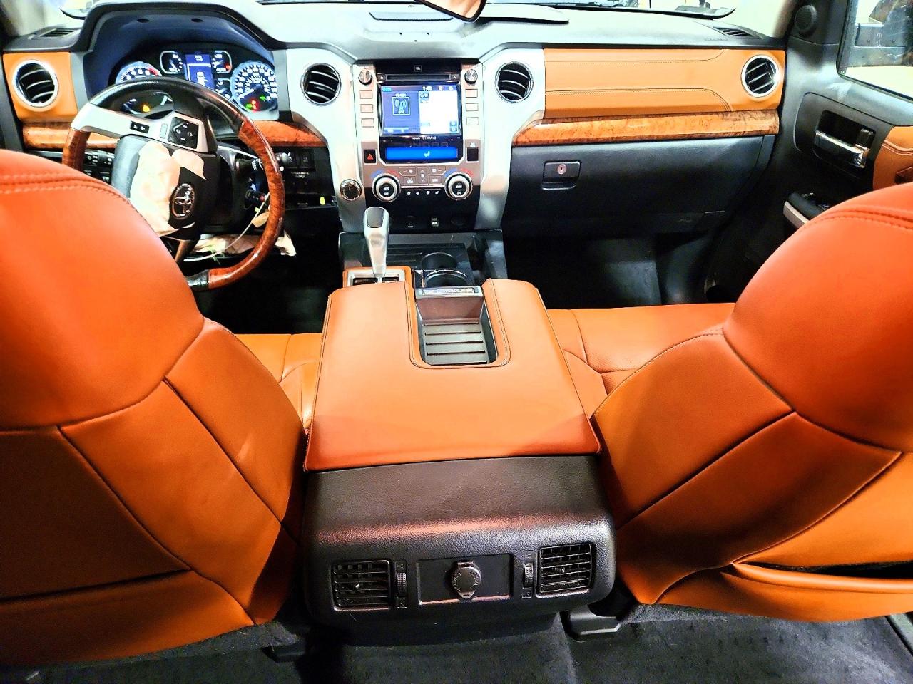 TOYOTA TUNDRA 2019 — 9