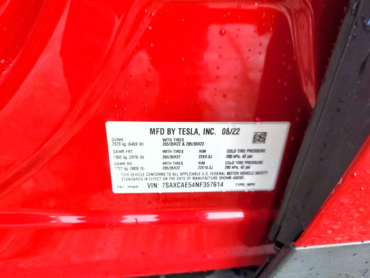 TESLA MODEL X 2022 — 14