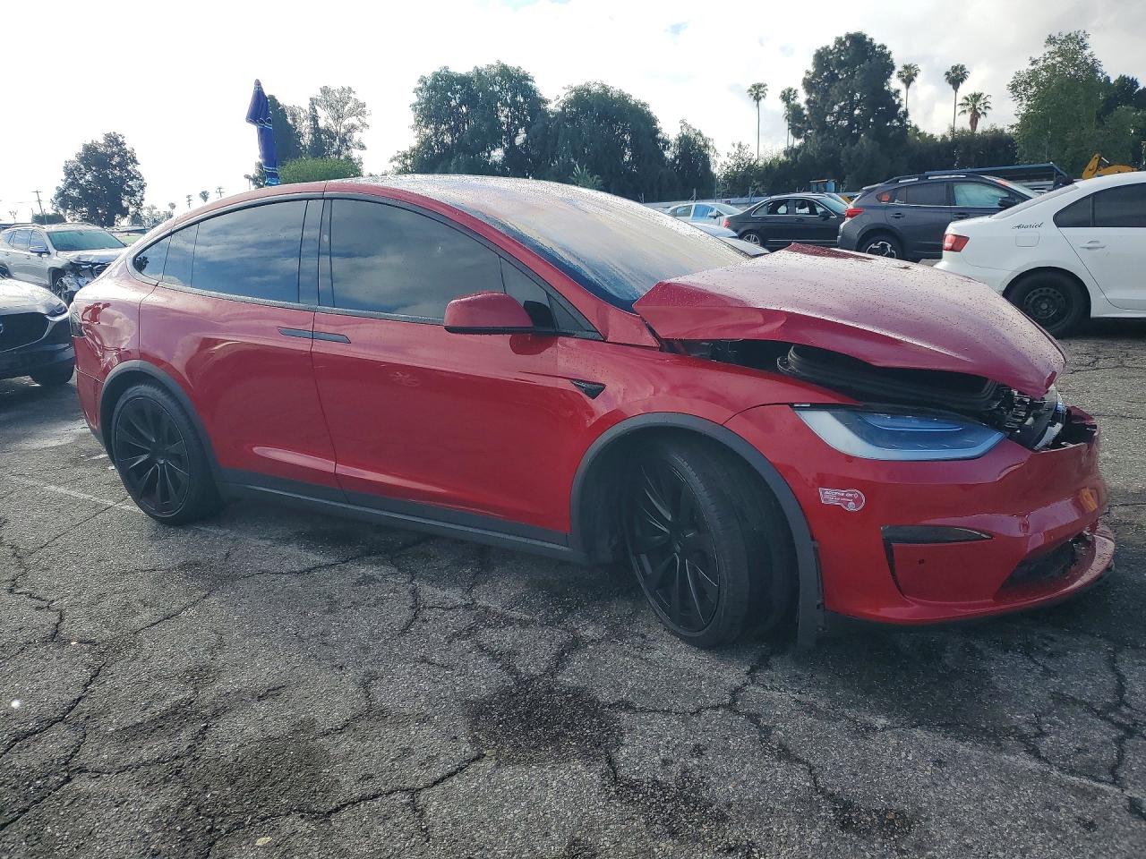 TESLA MODEL X 2022 — 5