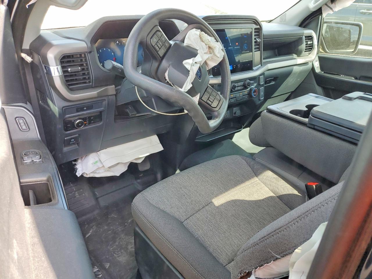 FORD F-150 2025 — 9
