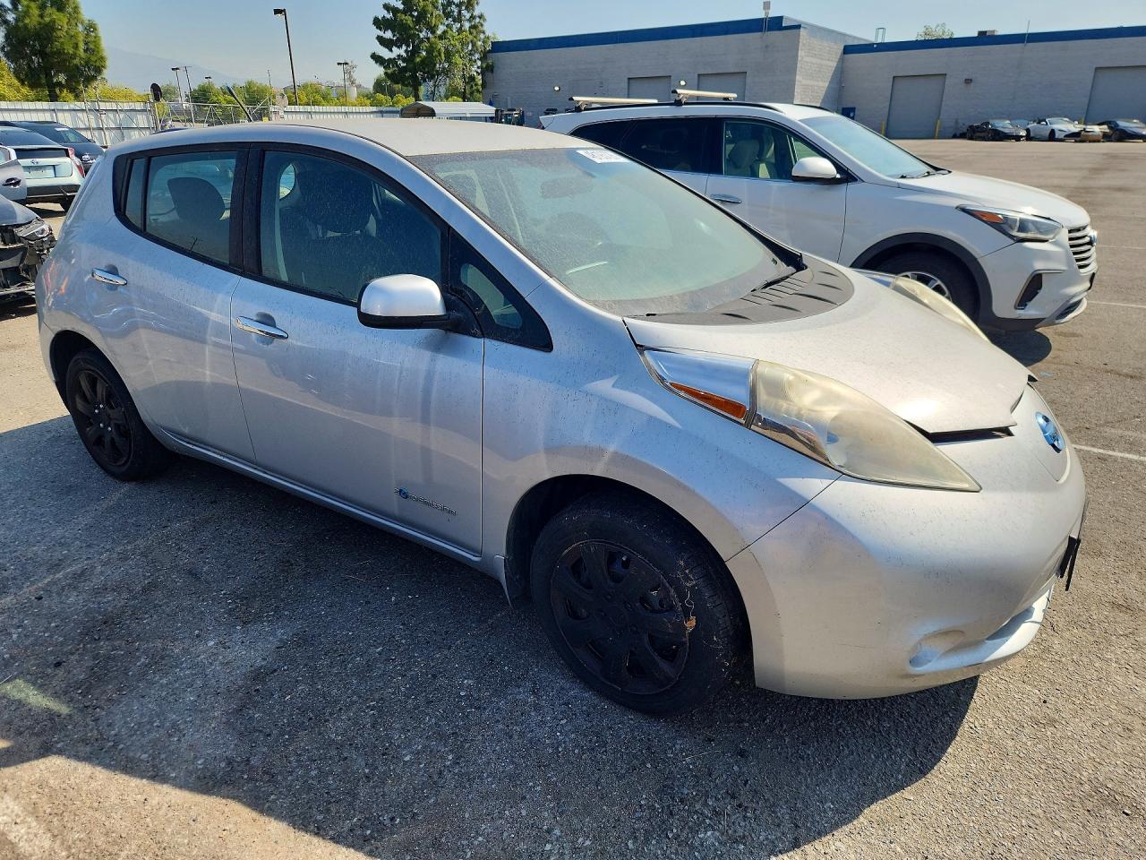 2013 NISS LEAF