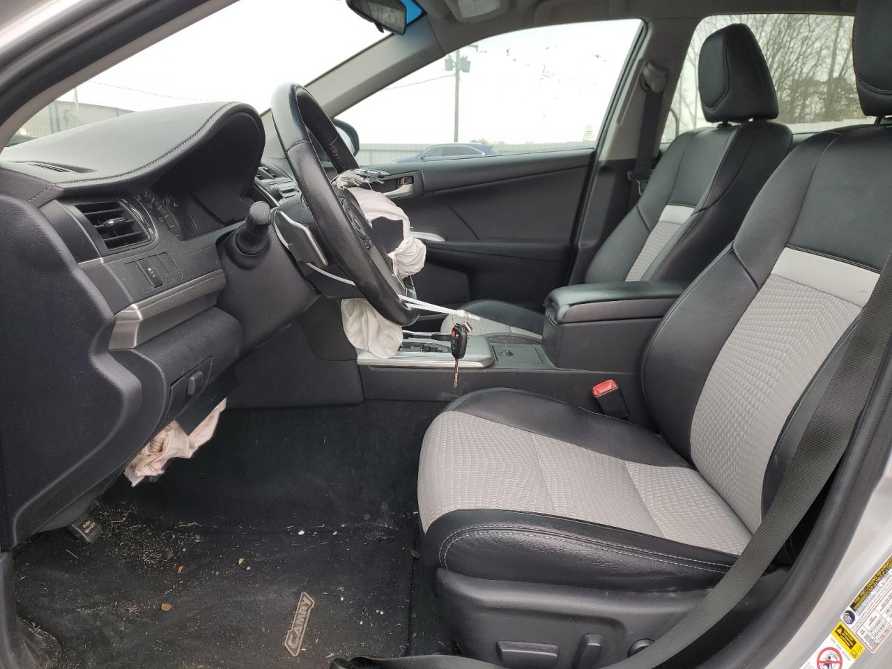 TOYOTA CAMRY 2012 — 8
