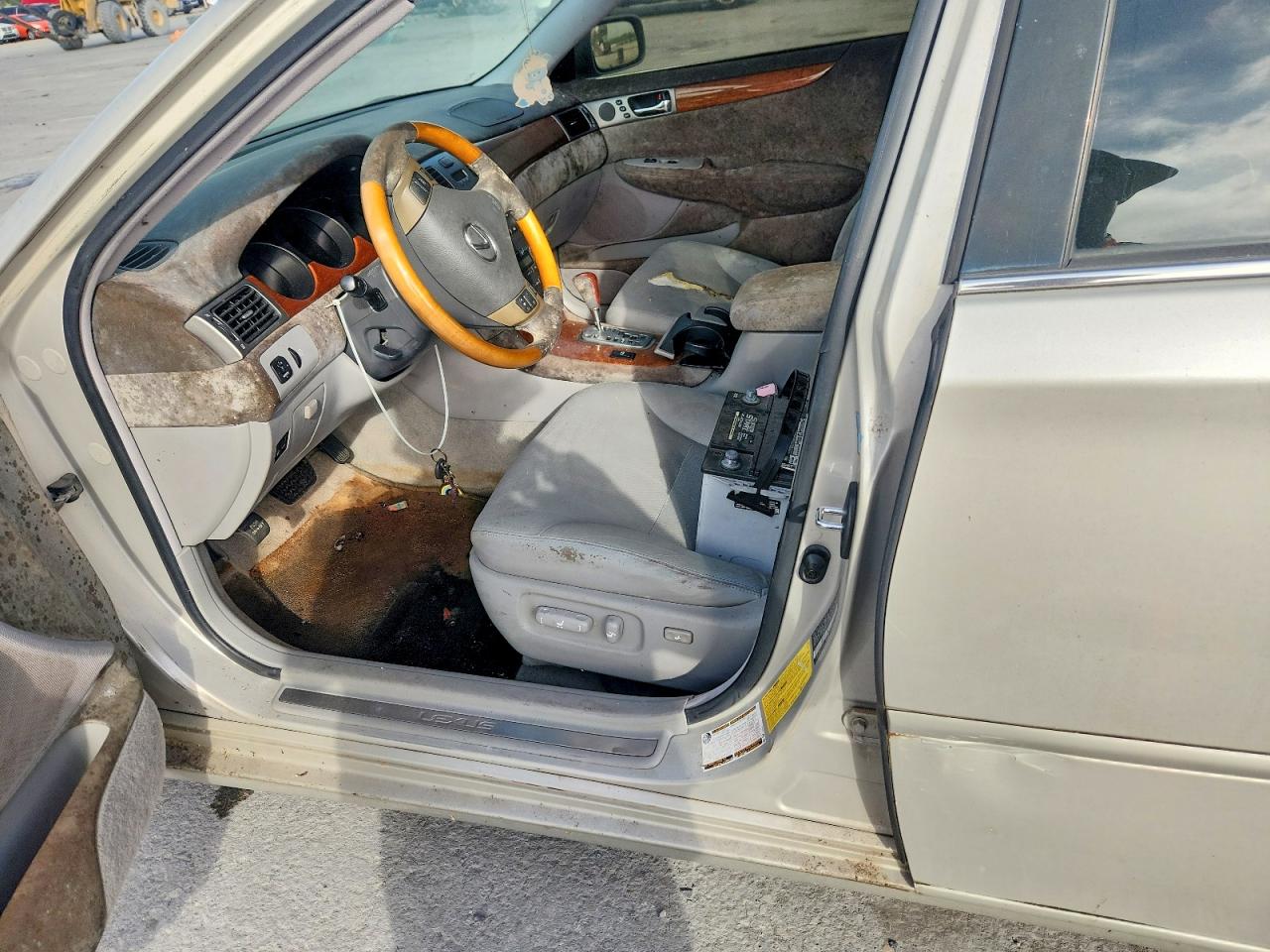 LEXS ES 330 2006 — 8