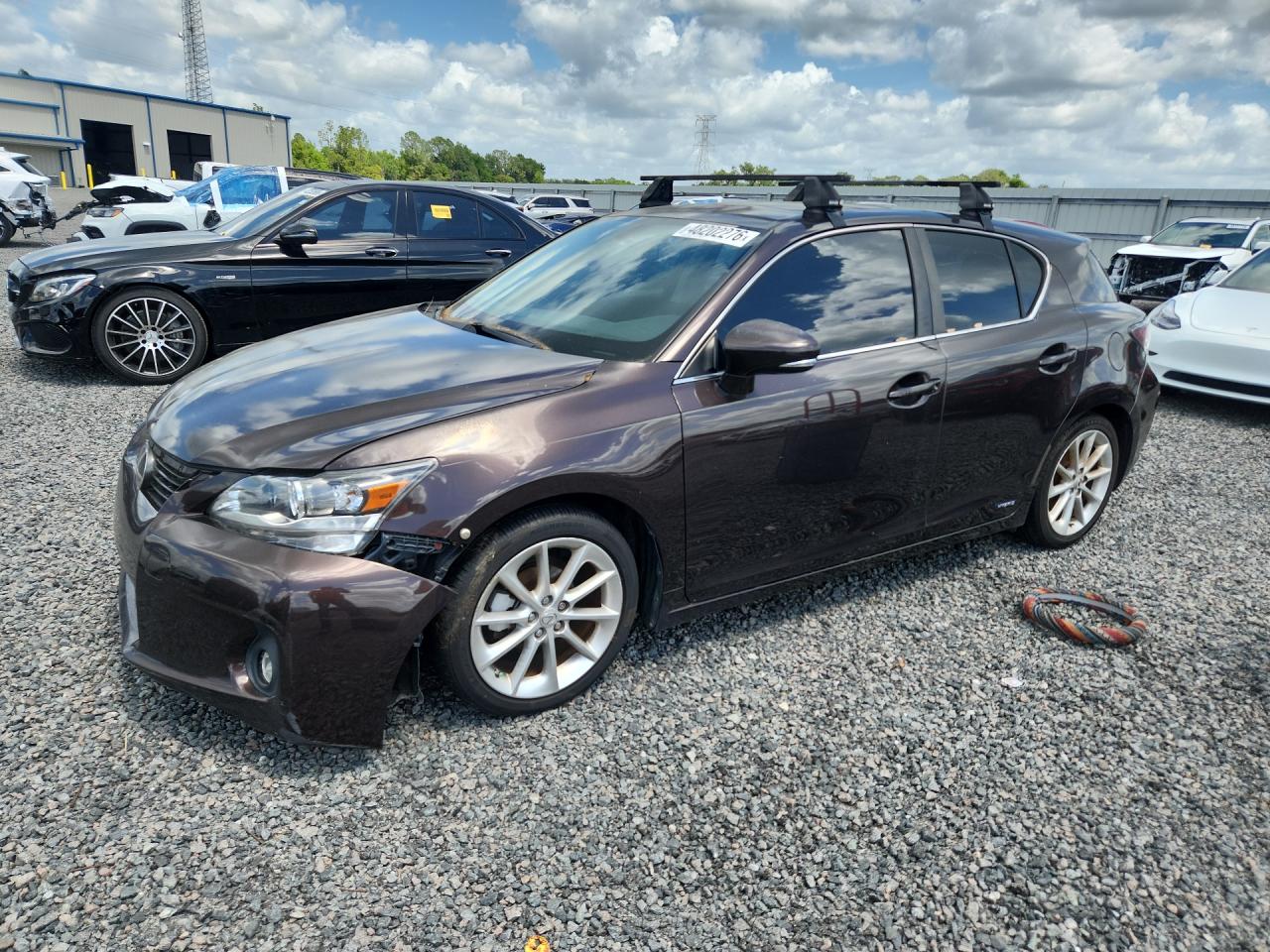 LEXUS CT 200H 2011 — 2