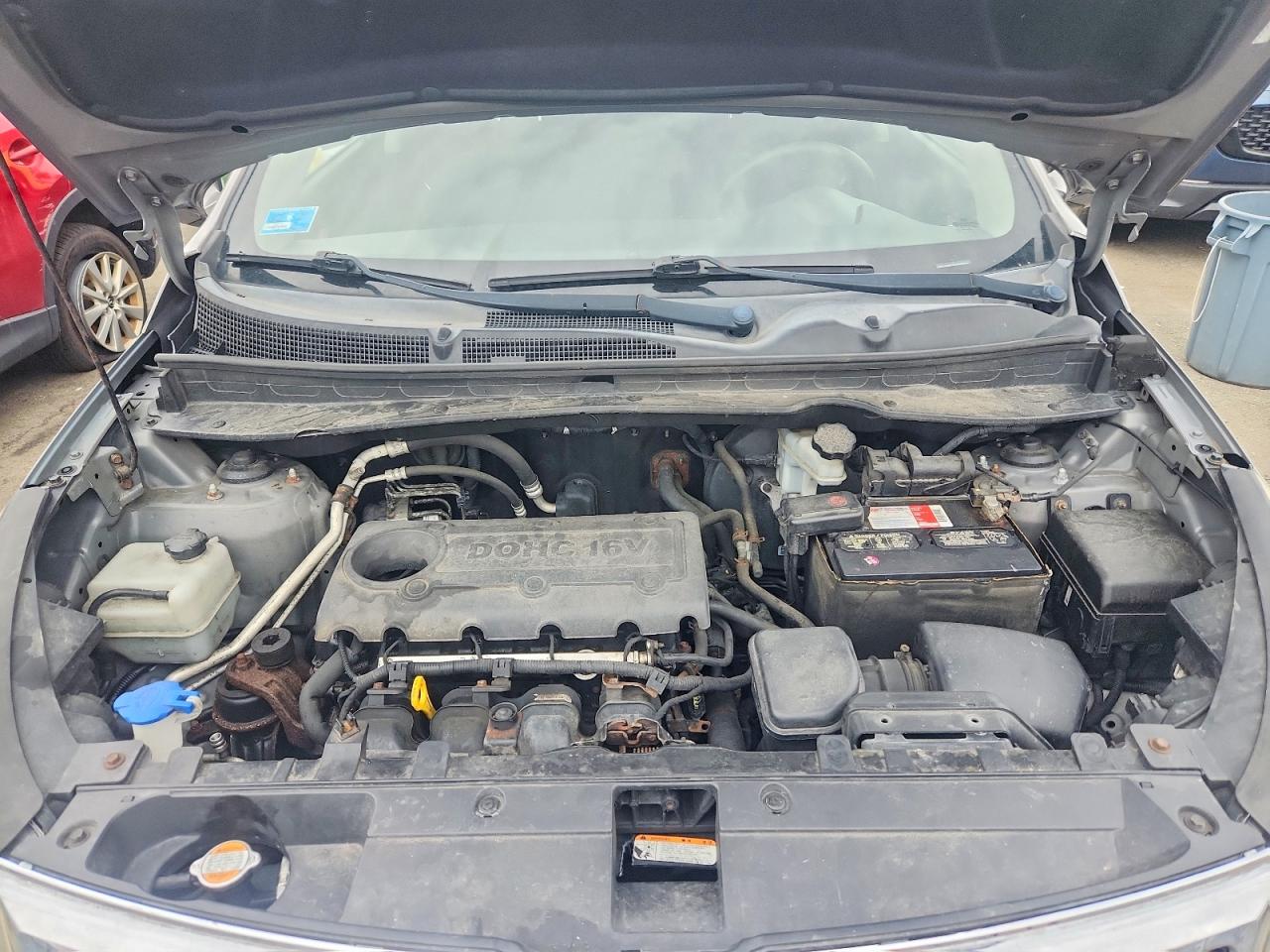 KIA SPORTAGE 2011 — 12
