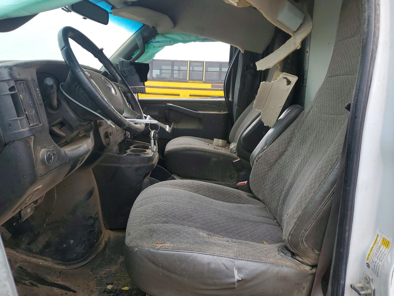 GMC SAVANA 2019 — 8