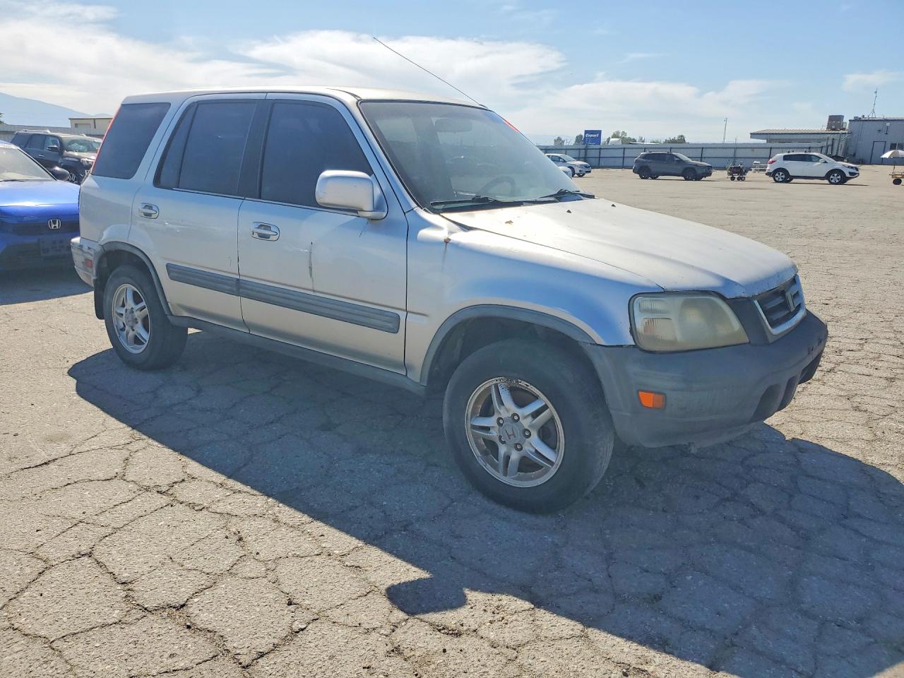 HONDA CR-V 2000 — 5