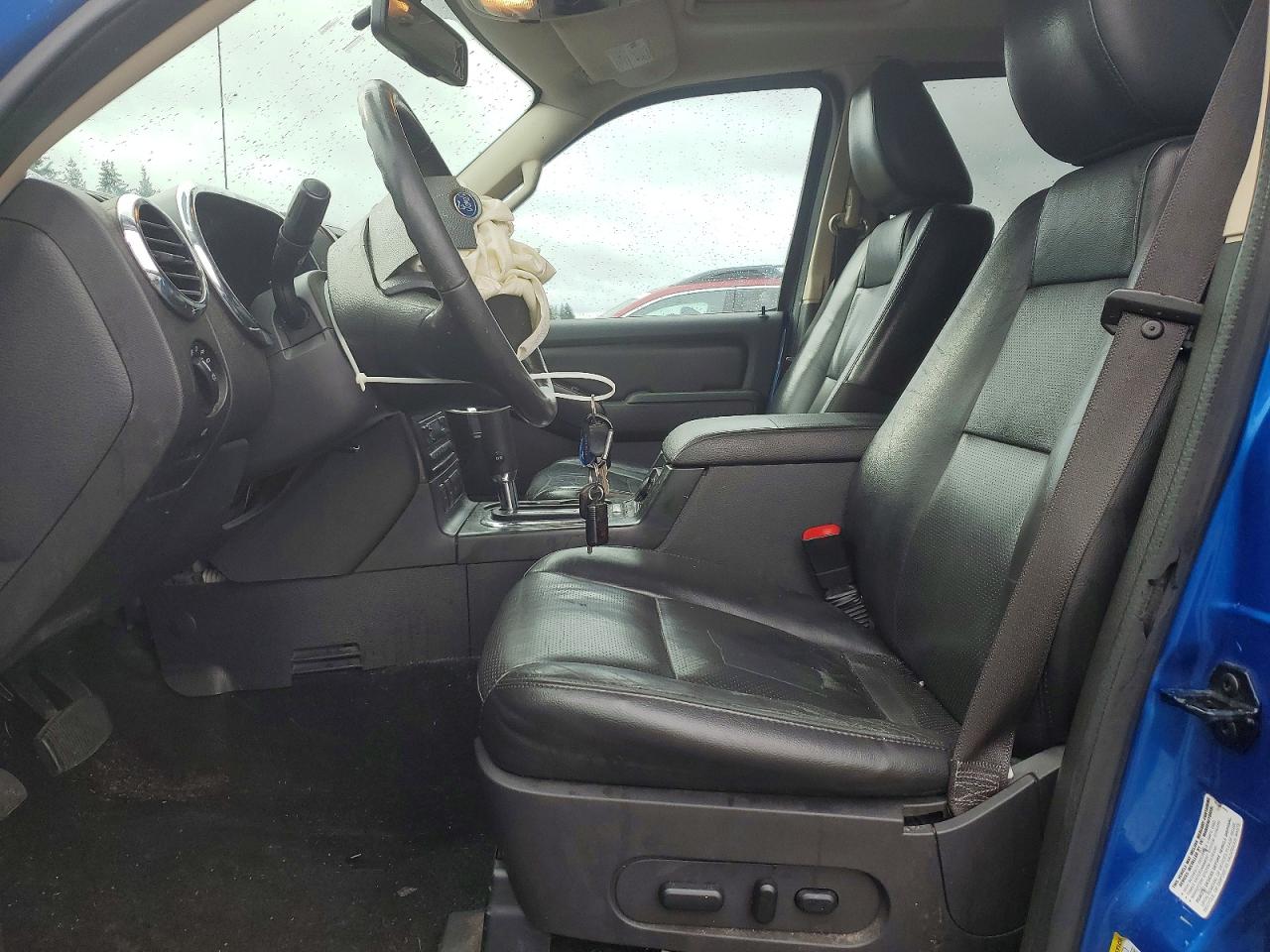 FORD EXPLORER 2010 — 8