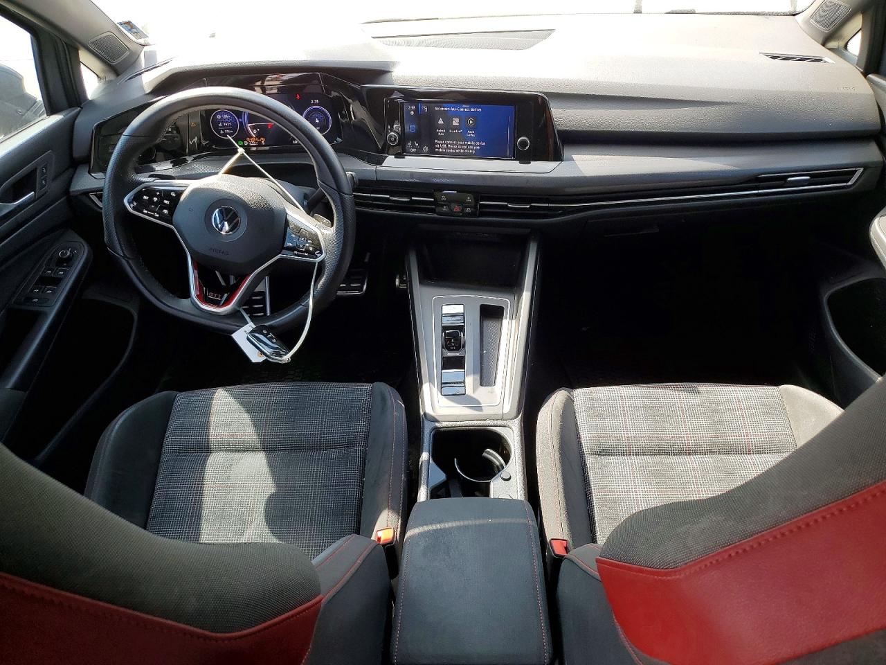 VOLKSWAGEN GOLF 2022 — 9