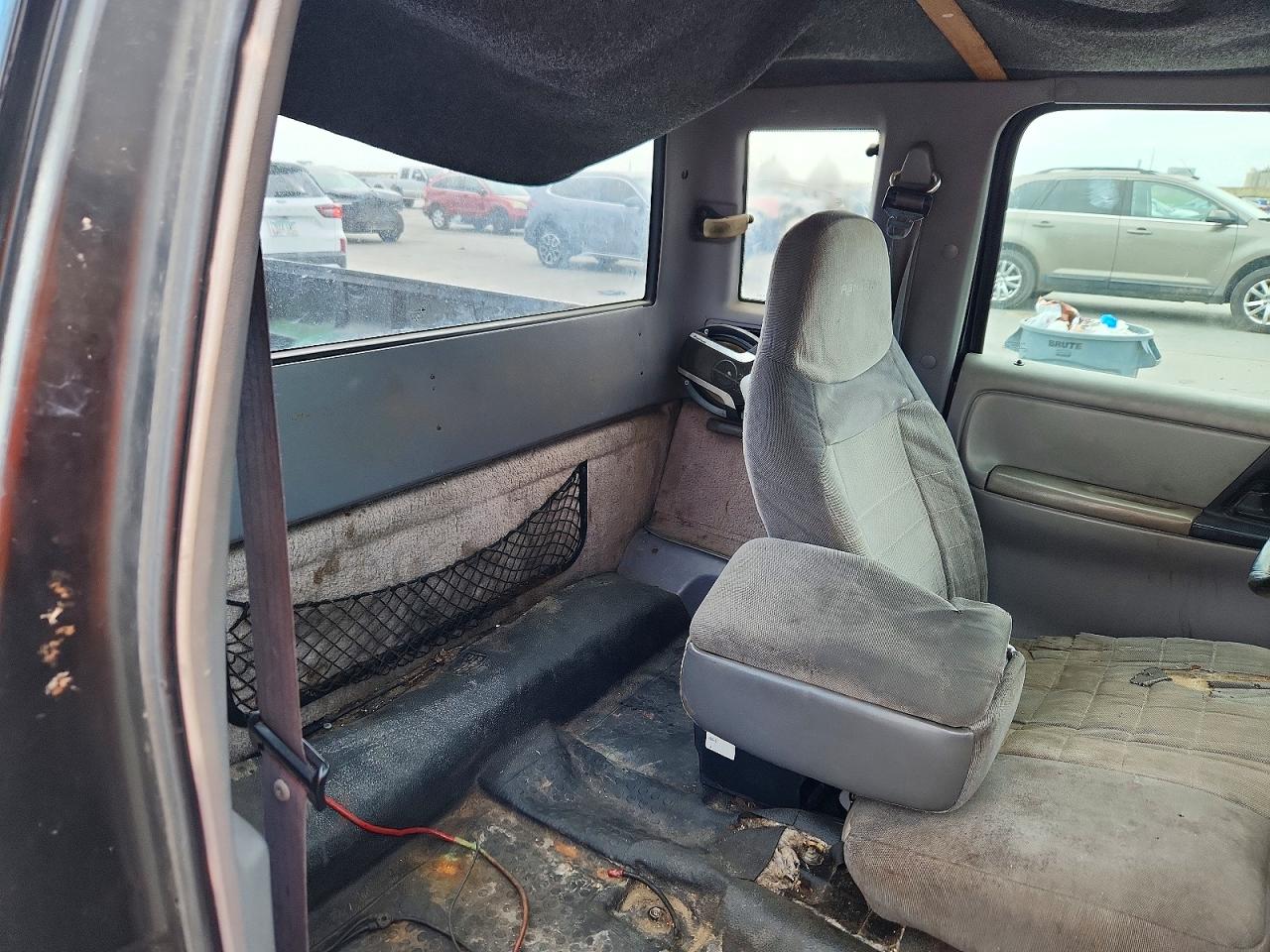 MAZDA B3000 1994 — 11