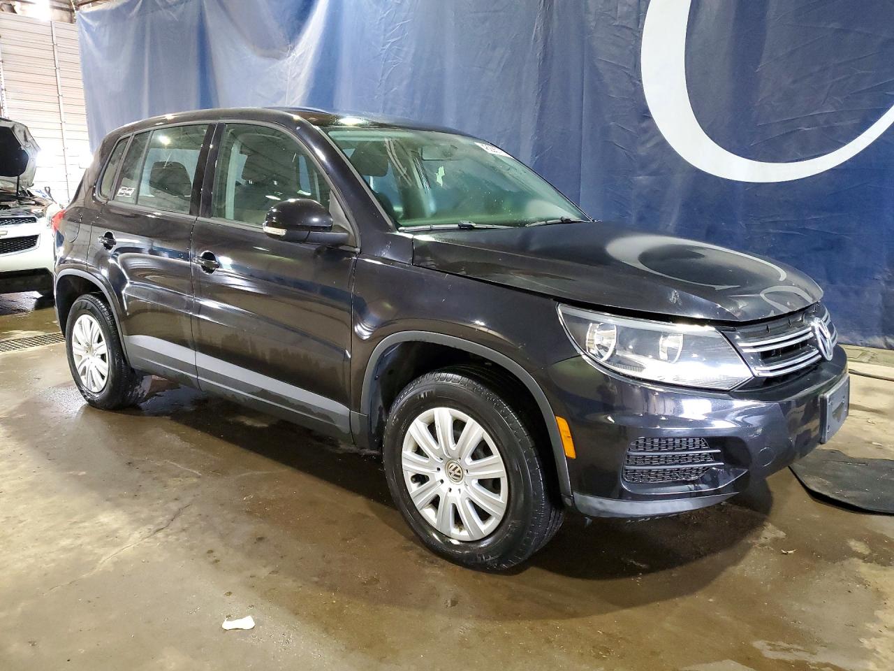 VOLKSWAGEN TIGUAN 2012 — 5