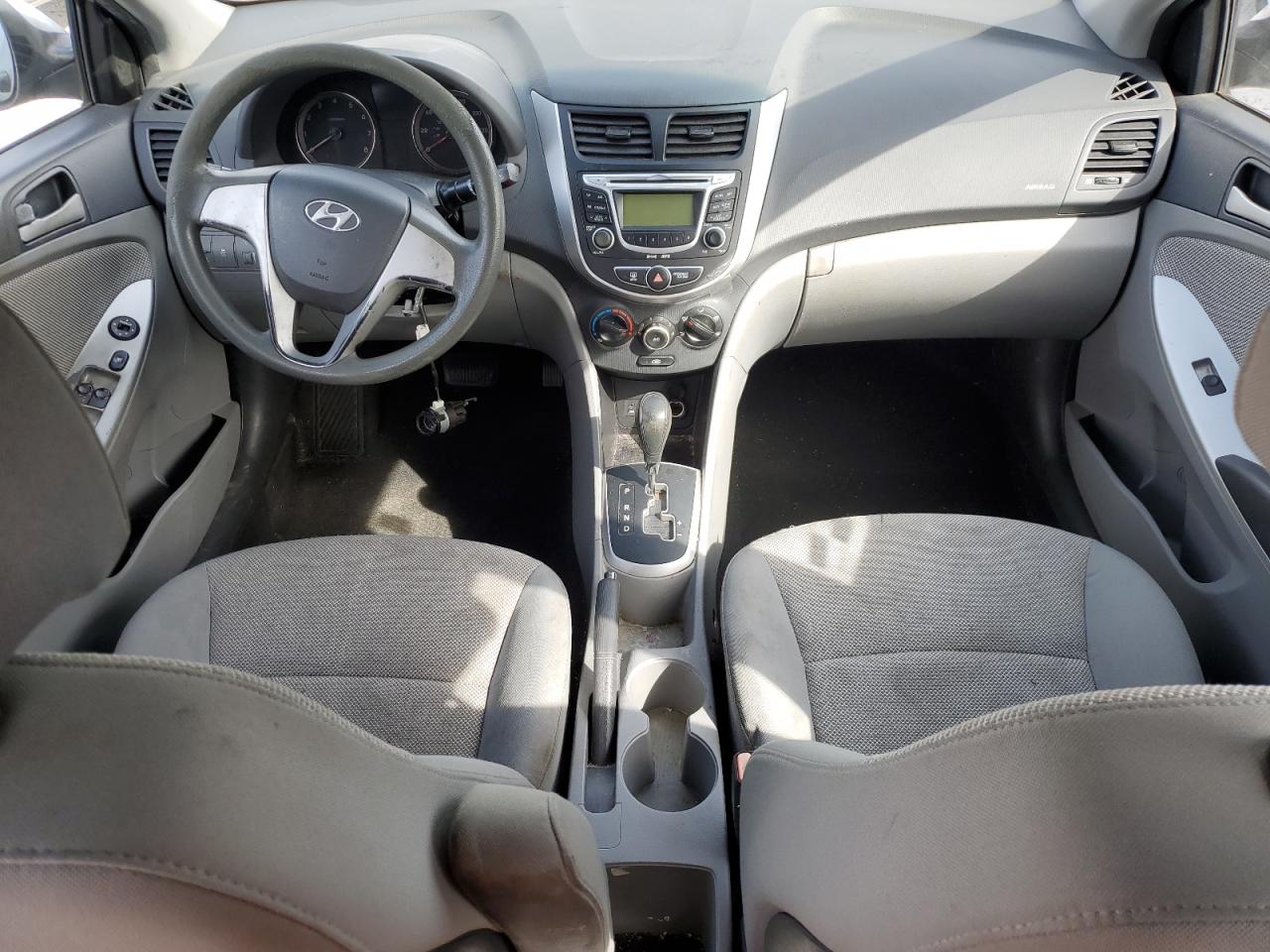 HYUNDAI ACCENT 2012 — 9