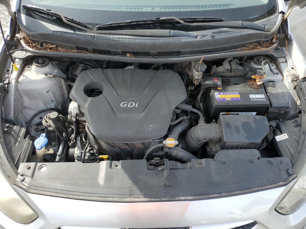 HYUNDAI ACCENT 2012 — 12