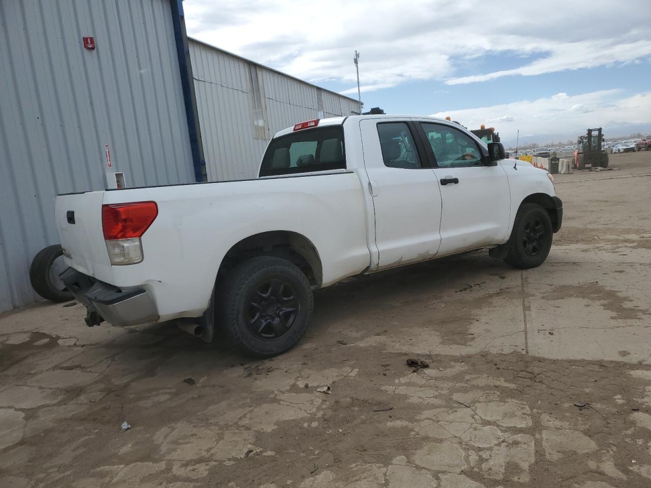 TOYOTA TUNDRA 2012 — 4