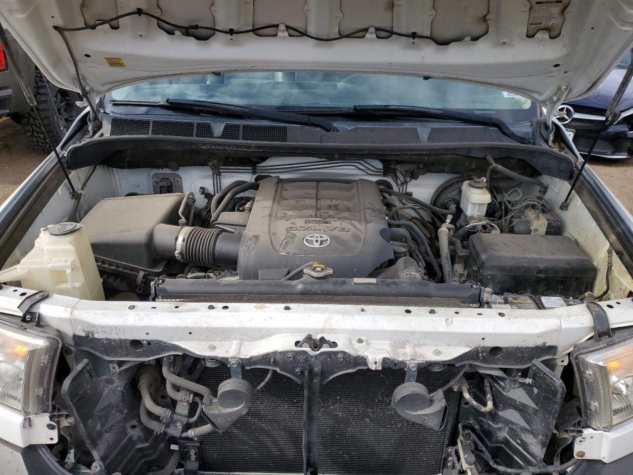 TOYOTA TUNDRA 2012 — 12