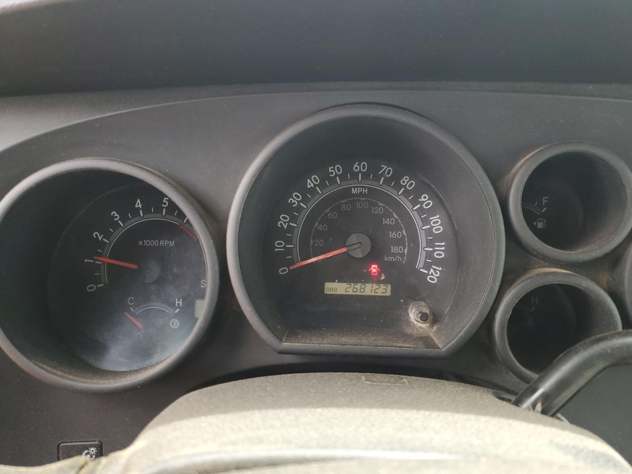 TOYOTA TUNDRA 2012 — 10