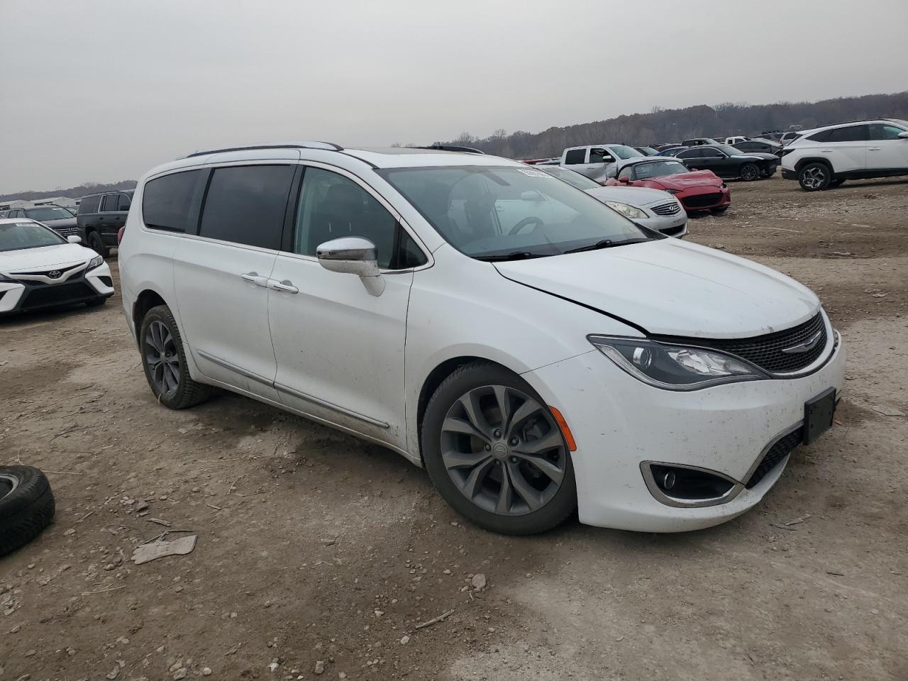2017 CHRYSLER PACIFICA LIMITED