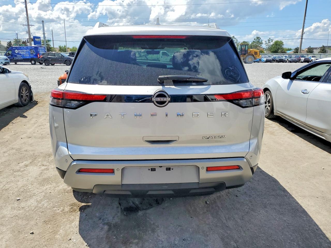 NISSAN PATHFINDER 2023 — 7