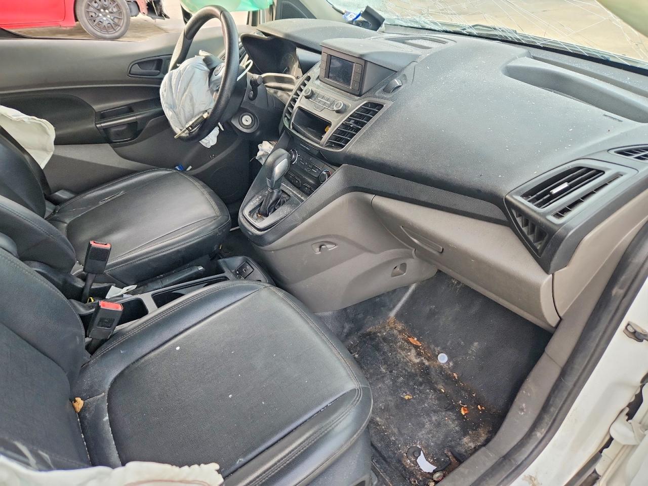 FORD TRANSIT CONNECT 2019 — 9
