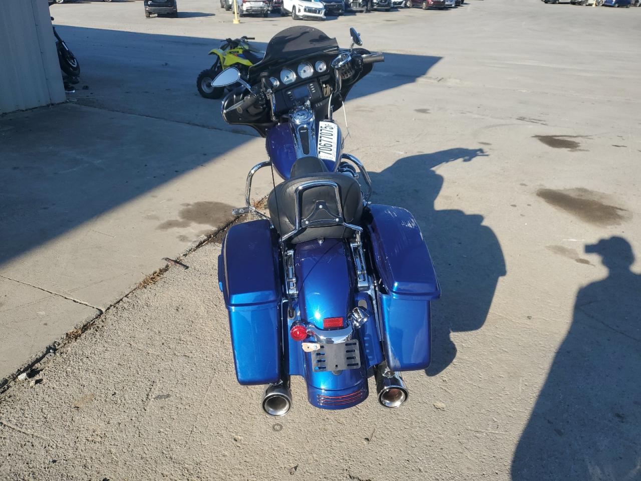 HARLEY-DAVIDSON FLHX 2015 — 5