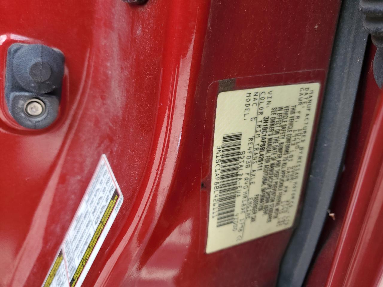 NISSAN VERSA 2011 — 14